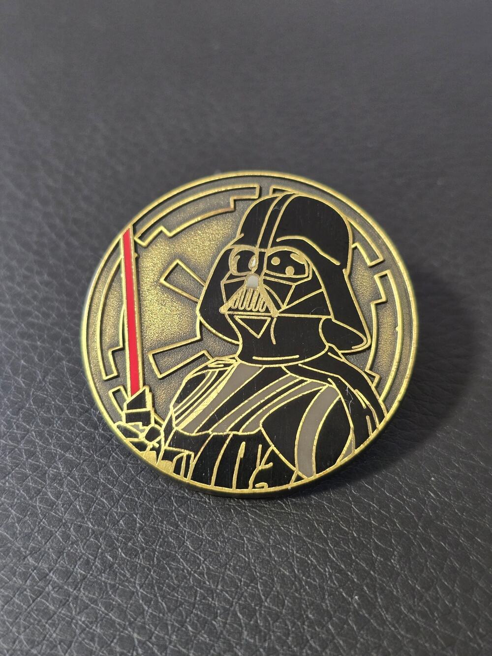 Disney Star Wars Darth Vader Character Pin Black & Gold Collectible